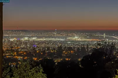 2633 Chelsea Dr, Oakland, CA 94611 - Photo 2