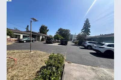 21335 Hathaway Ave, Hayward, CA 94541 - Photo 12