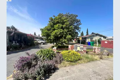 21335 Hathaway Ave, Hayward, CA 94541 - Photo 1