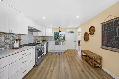 18522 Madison Ave, Castro Valley, CA 94546 - Photo 20