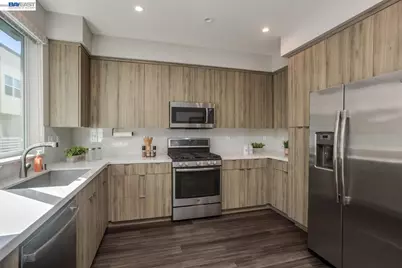 415 Santo Domingo Terrace, Sunnyvale, CA 94085 - Photo 12