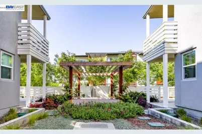 415 Santo Domingo Terrace, Sunnyvale, CA 94085 - Photo 30