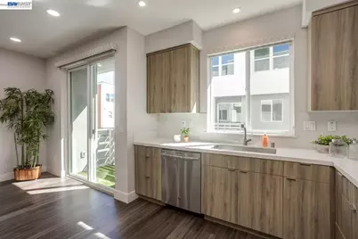 415 Santo Domingo Terrace, Sunnyvale, CA 94085 - Photo 10