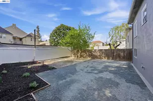 661 Brookwood Pl, Oakland, CA 94610 - Photo 34