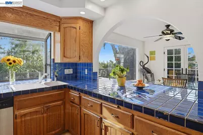 22111 Prospect St, Hayward, CA 94541 - Photo 30