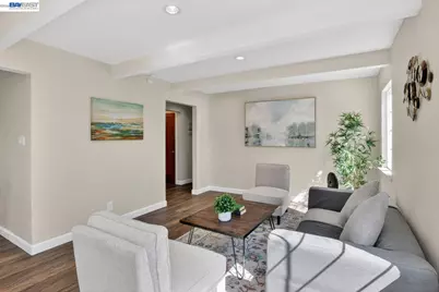 320 Monmouth Dr, Milpitas, CA 95035 - Photo 8