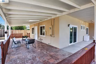 320 Monmouth Dr, Milpitas, CA 95035 - Photo 32