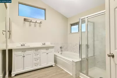2169 Rain Drop Cir, Pittsburg, CA 94565 - Photo 16