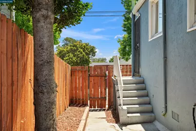 7700 Garfield Ave., Oakland, CA 94605 - Photo 26