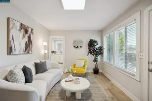 7700 Garfield Ave, Oakland, CA 94605 - Photo 1