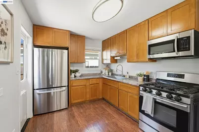 15965 Via Granada, San Lorenzo, CA 94580 - Photo 14