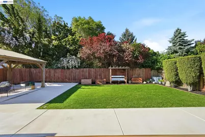 15965 Via Granada, San Lorenzo, CA 94580 - Photo 32