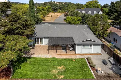 3093 Diablo View Rd, Pleasant Hill, CA 94523 - Photo 42