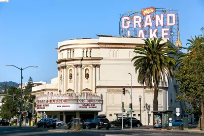 1 Lakeside Dr #911, Oakland, CA 94612 - Photo 46