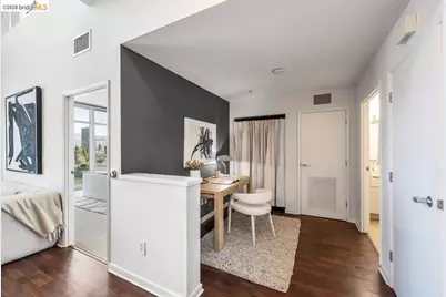 1 Lakeside Dr #911, Oakland, CA 94612 - Photo 20