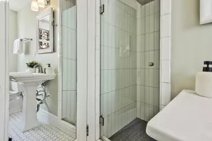 200 Lakeside Dr, Oakland, CA 94612 - Photo 24