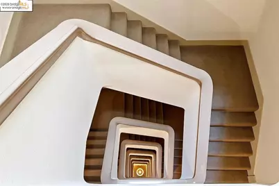 200 Lakeside Dr #401, Oakland, CA 94612 - Photo 20