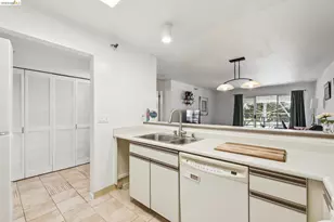 1203 Melville Square, Richmond, CA 94804 - Photo 12