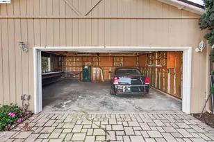 339 Hobart Ave, San Mateo, CA 94402 - Photo 26