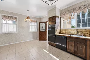 339 Hobart Ave, San Mateo, CA 94402 - Photo 14