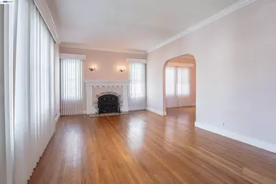 339 Hobart Ave, San Mateo, CA 94402 - Photo 6