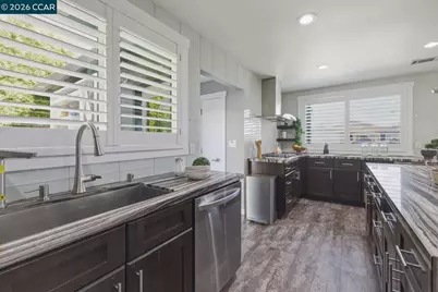 625 Bernal Ave, Sunnyvale, CA 94085 - Photo 16