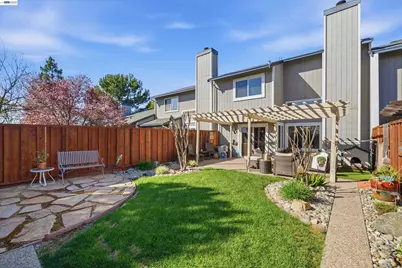 2013 Galloway Cmn, Livermore, CA 94551 - Photo 2