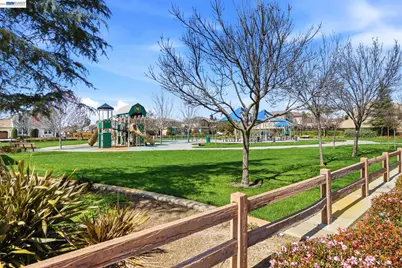 2610 Brookshire St, Brentwood, CA 94513 - Photo 48