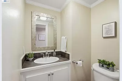 649 4th St, San Jose, CA 95112 - Photo 12