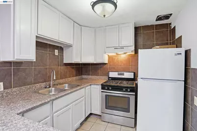 2740 73rd Ave, Oakland, CA 94605 - Photo 10