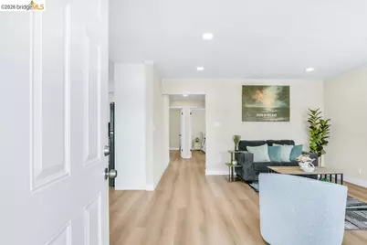 1012 Pine St, Vallejo, CA 94590 - Photo 4