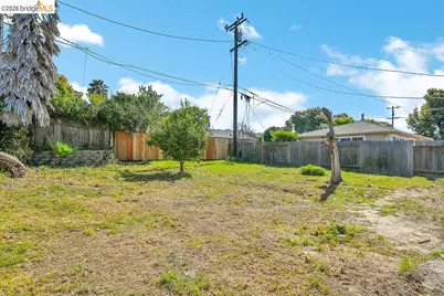 1012 Pine St, Vallejo, CA 94590 - Photo 16