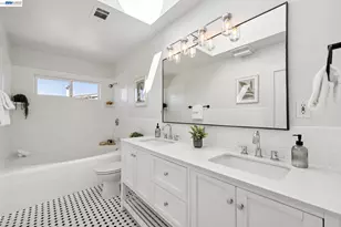 3226 Fairview Ave, Alameda, CA 94501 - Photo 46