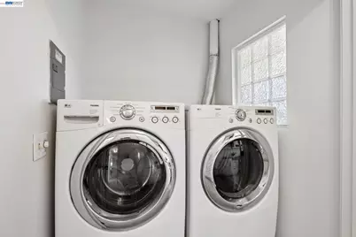 3226 Fairview Ave, Alameda, CA 94501 - Photo 48