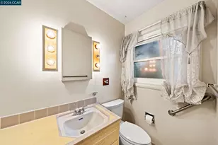 1174 St Francis Dr, Concord, CA 94518 - Photo 20