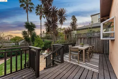 715 Hillgirt Cir, Oakland, CA 94610 - Photo 44