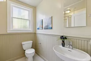 715 Hillgirt Cir, Oakland, CA 94610 - Photo 20