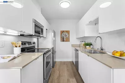 130 Lakeshore Ct, Richmond, CA 94804 - Photo 12