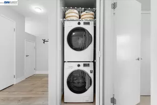 130 Lakeshore Ct, Richmond, CA 94804 - Photo 26