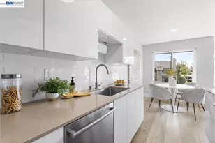 130 Lakeshore Ct, Richmond, CA 94804 - Photo 14