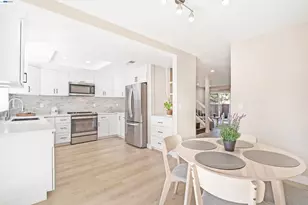 3867 Burton Common, Fremont, CA 94536 - Photo 18