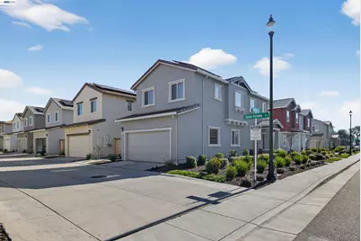 7000 Santa Venetia Pl, Roseville, CA 95747 - Photo 4