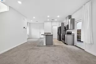 7000 Santa Venetia Pl, Roseville, CA 95747 - Photo 8