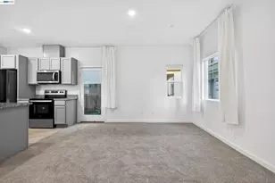 7000 Santa Venetia Pl, Roseville, CA 95747 - Photo 12