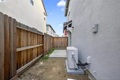 7000 Santa Venetia Pl, Roseville, CA 95747 - Photo 40