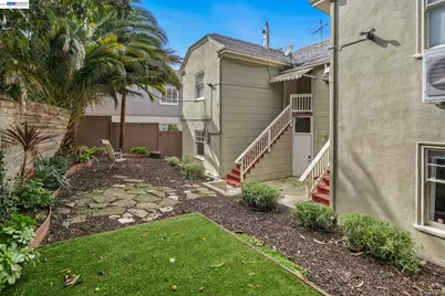 3746 Park Boulevard Way #B, Oakland, CA 94610 - Photo 30