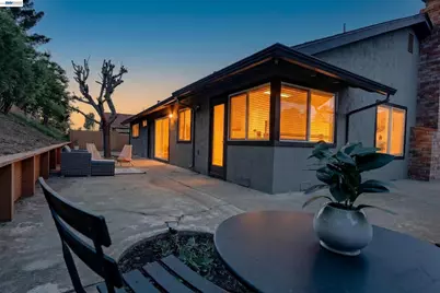 5170 Saddle Brook Dr, Oakland, CA 94619 - Photo 24