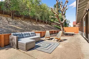 5170 Saddle Brook Dr, Oakland, CA 94619 - Photo 22