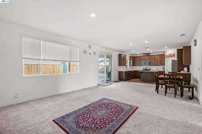 9620 Mason Trails Rd, Roseville, CA 95747 - Photo 8