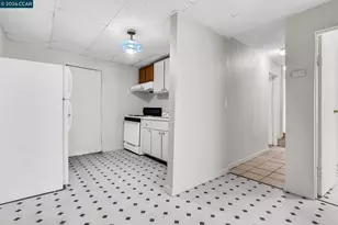 2150 35th Ave, Oakland, CA 94601 - Photo 30